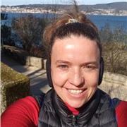 Profesora de yoga terapéutico certificada. Yoga para la mujer en todos sus ciclos. Clases individuales o en grupos reducidos
